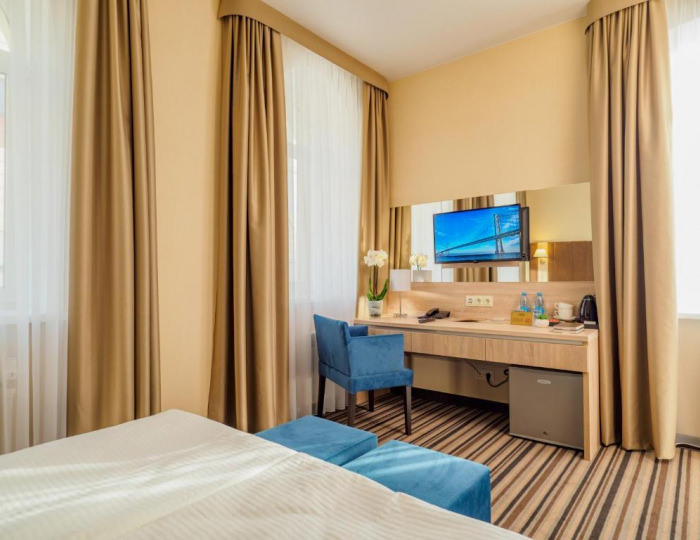 Номер двухместный с 1 двуспальной кроватью - Отель «Бридж» Смоленск