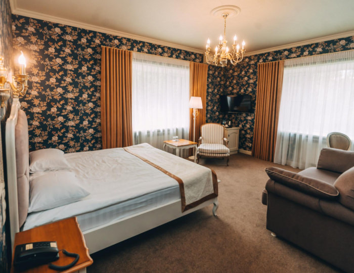 Номер улучшенный с 1 двуспальной кроватью (с завтраком) - Отель «Усадьба» Смоленск