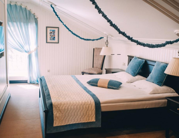 Номер люкс (с завтраком, мансарда) - Отель «Усадьба» Смоленск