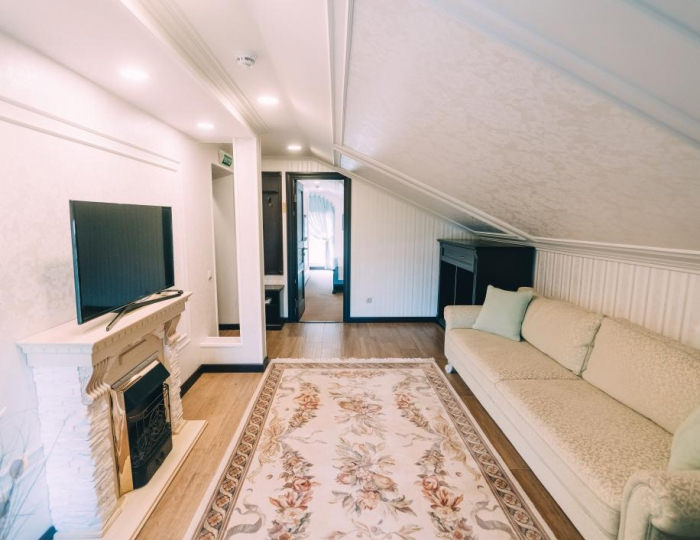 Номер люкс (с завтраком, мансарда) - Отель «Усадьба» Смоленск