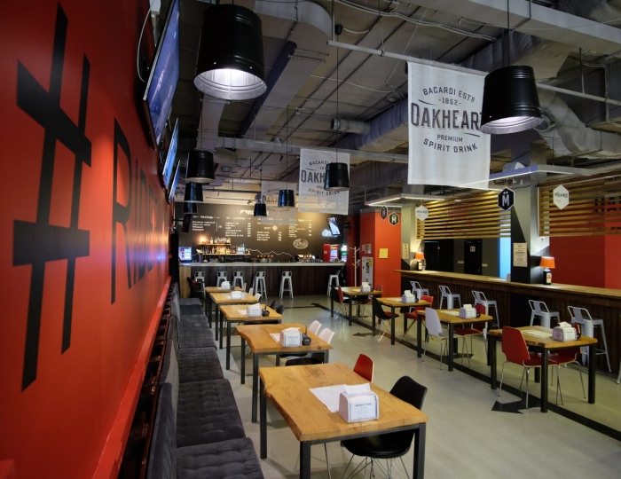 Лобби-бар - Отель Riders Lodge / Райдерс Лодж