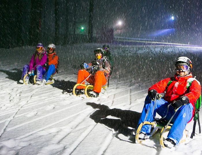 Развлечения: зима (на территории курорта) - Отель Riders Lodge / Райдерс Лодж