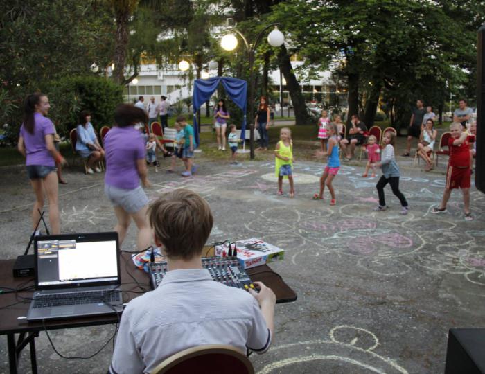 Услуги для детей - Отель Sea Galaxy Hotel Congress & SPA / Си Гэлакси