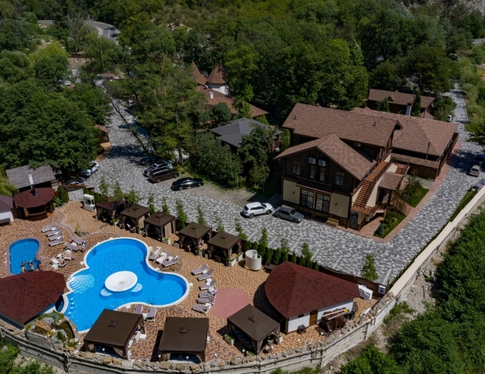 Загородный клуб «Лесная Заимка» Геленджик