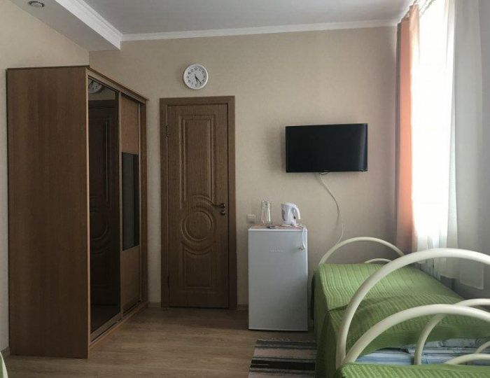 Номер стандарт с 3 односпальными кроватями - Гостевой дом «Безруковский» Безруково