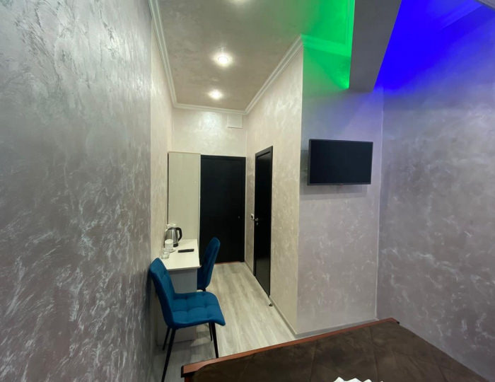 Номер улучшенный семейный с 1 двуспальной кроватью - Мини-отель «М2» Куликовский