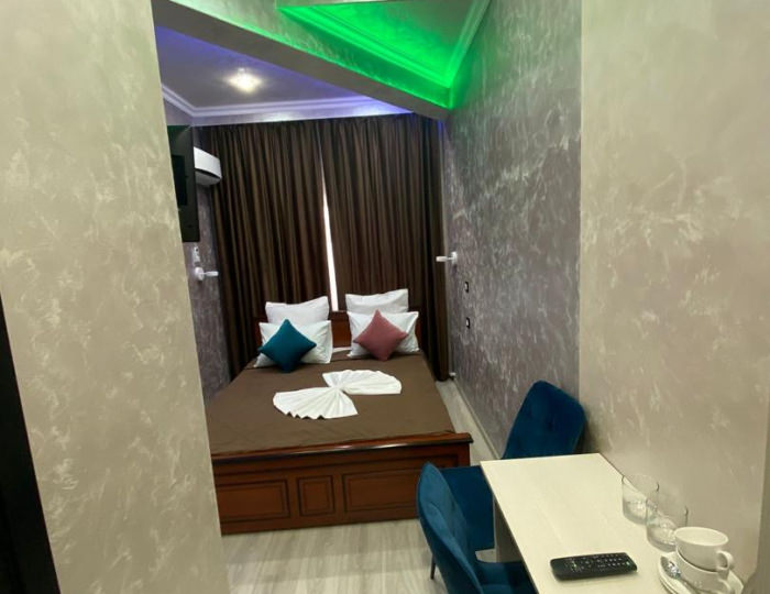 Номер улучшенный семейный с 1 двуспальной кроватью - Мини-отель «М2» Куликовский