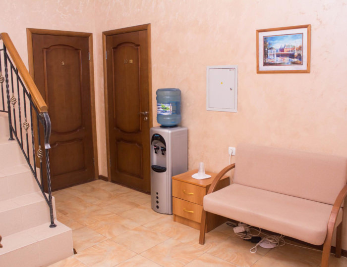 1-комнатный номер стандарт с 2 односпальными кроватями (мансарда) - Мини-отель «Альберт» Орел