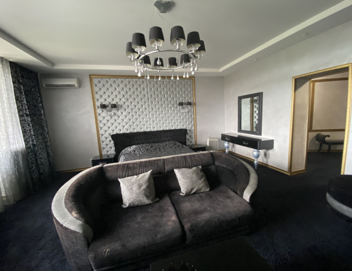 Люкс 2-комнатный (черный, бежевый, кантри) - Парк-отель «Солнечный» Солнечное