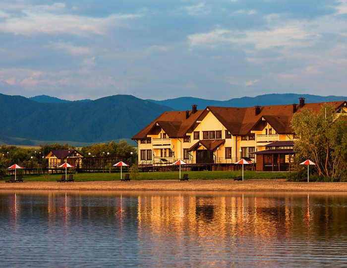 Парк-отель Алтай Green / Алтай Грин Новотырышкино