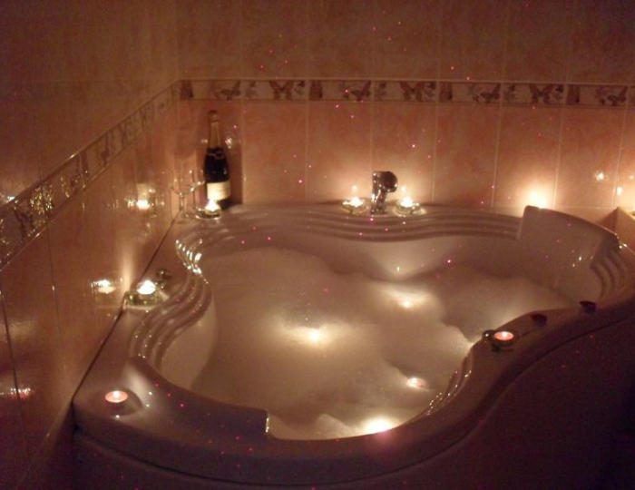 Люкс "Европейский" с 1 двуспальной кроватью - Отель «Гостиный двор №1» Воронеж