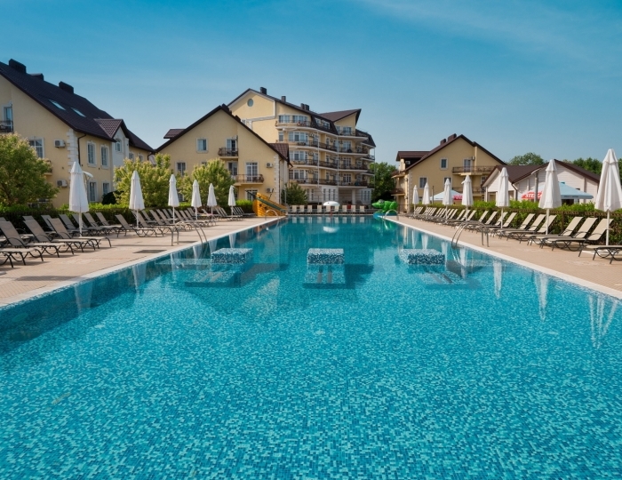 Отель «Дивный Мир Усадьба Шато»