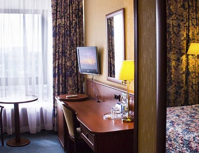 Бизнес - Гостиница «Космос»