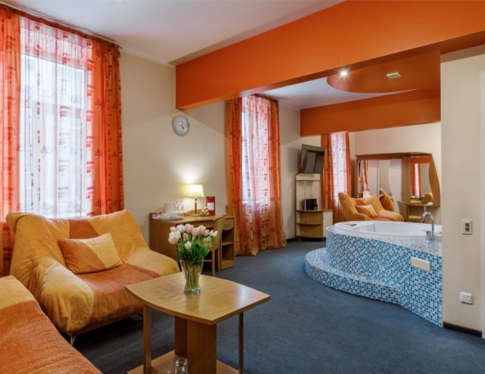 Люкс "Апельсин" (Двухспальная кровать) - Отель «Максима Ирбис Отель» Москва