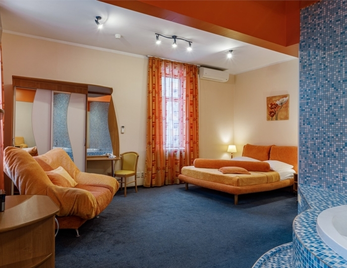 Люкс "Апельсин" (Двухспальная кровать) - Отель «Максима Ирбис Отель» Москва