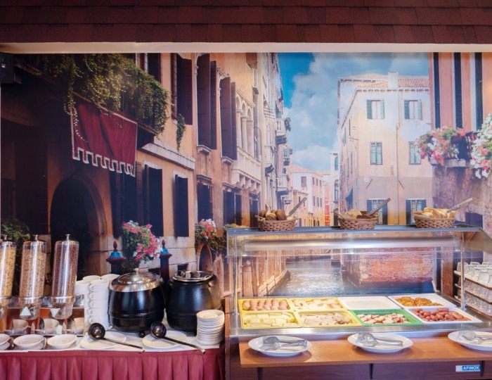 Рестораны и бары - Отель «Максима Ирбис Отель» Москва