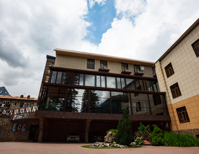 Отель Dombay Palace / Домбай Пэлас