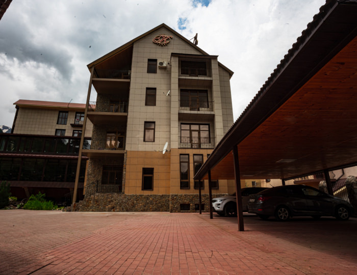 Отель Dombay Palace / Домбай Пэлас