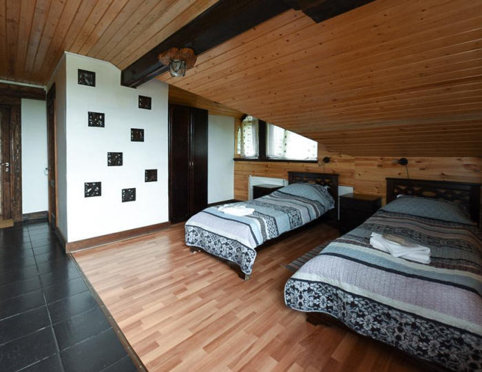 Номер комфорт с 2 односпальными кроватями (мансарда) - Гостевой дом «Куршале» Курово