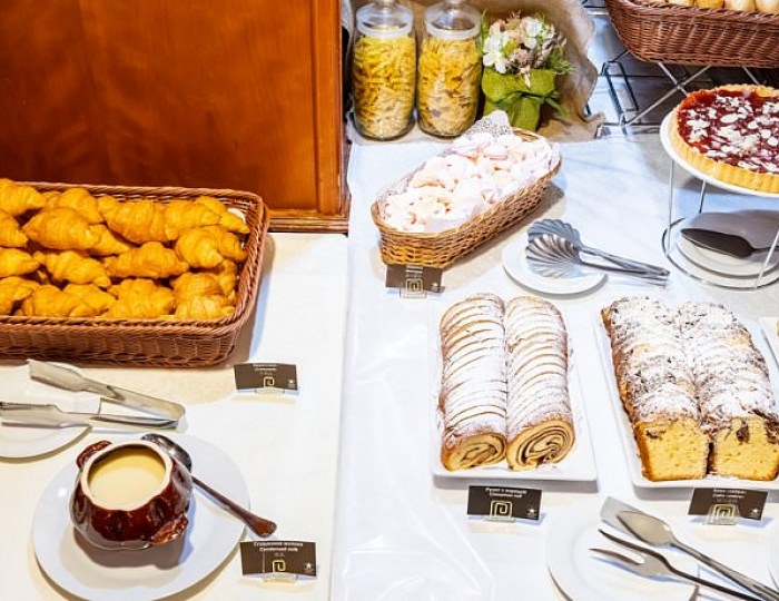 Завтраки - Отель «Аэростар»