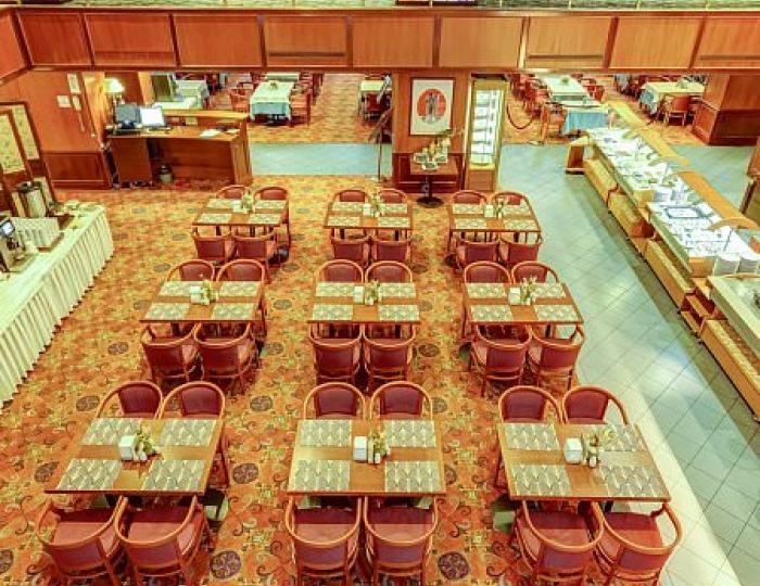 Ресторан «Брассери Эрте» - Отель «Аэростар»