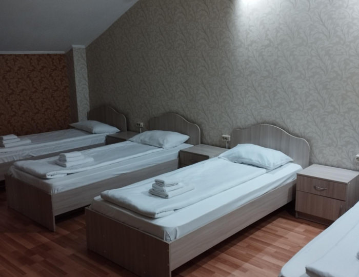 Номер эконом бизнес с 4 односпальными кроватями (без окна, мансарда) - Мини-отель «XL Отель» Яхрома