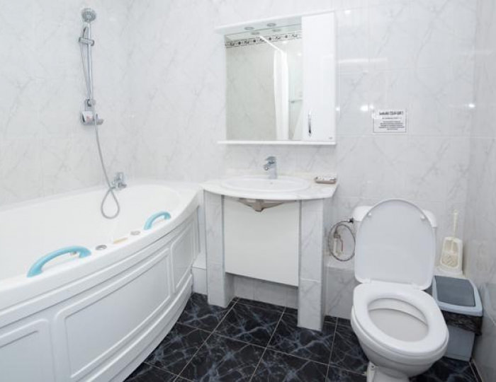 Люкс с 1 комнатой (с джакузи) (с завтраком) - Отель «Улыбка» Старый Оскол