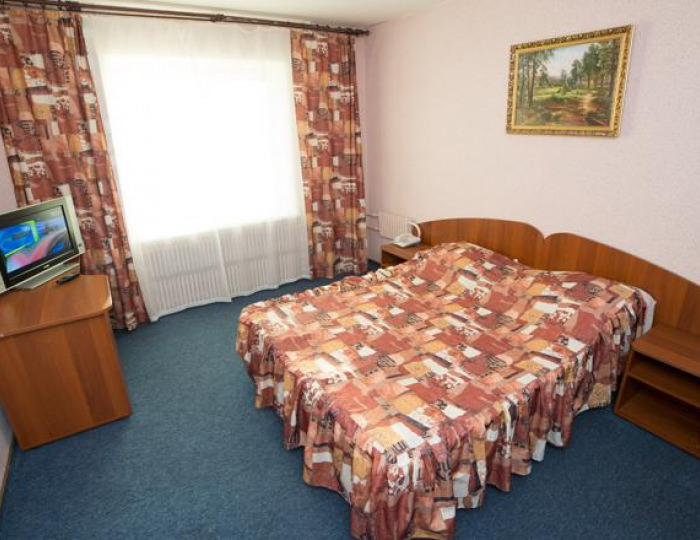 Двухкомнатный номер Доступный (с завтраком) - Отель «Улыбка» Старый Оскол