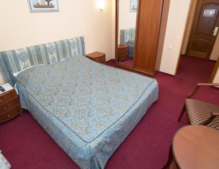 Стандартный номер с видом на лес (с завтраком) - Отель «Улыбка» Старый Оскол