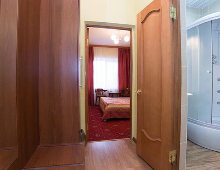 Стандартный номер с видом на лес (с завтраком) - Отель «Улыбка» Старый Оскол