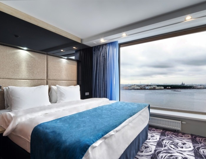 Представительский люкс с видом на реку - Гостиница «Санкт-Петербург»