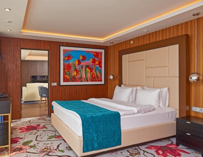 Двухкомнатный представительский люкс с видом на реку - Гостиница «Санкт-Петербург»