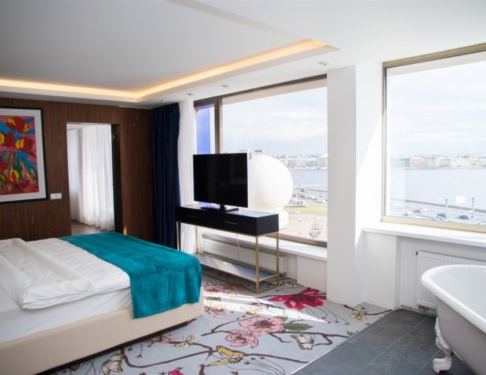 Трехкомнатный представительский люкс с видом на реку - Гостиница «Санкт-Петербург»