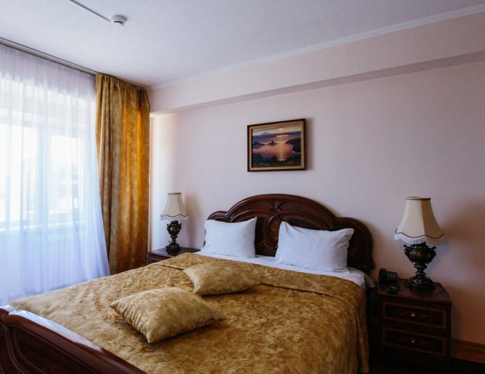 Бизнес Плюс 2-местный 2-комнатный - Гостиничный комплекс «Петропавловск»