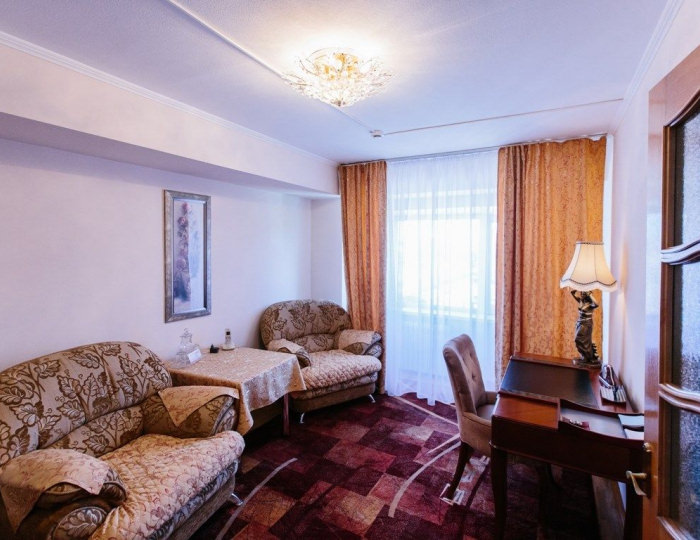 Бизнес Плюс 2-местный 2-комнатный - Гостиничный комплекс «Петропавловск»