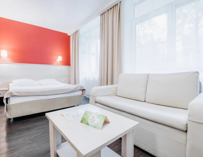 Улучшенный Стандарт с Диваном - Парк-отель Lesnoy / Лесной