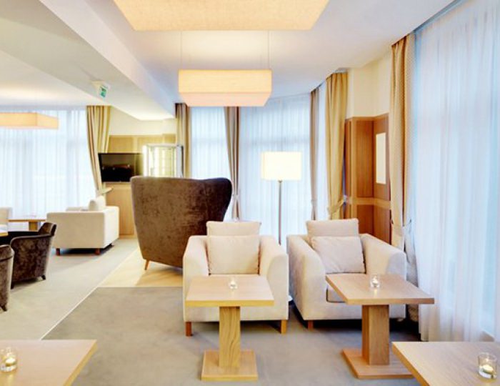 Зал Lounge - Отель Golden Tulip Rosa Khutor / Голден Тюлип Роза Хутор