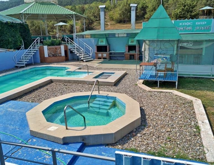 Туристско-оздоровительный комплекс «Привал» Бахчисарай