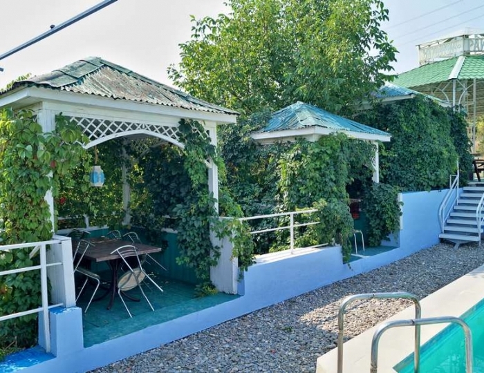 Туристско-оздоровительный комплекс «Привал» Бахчисарай