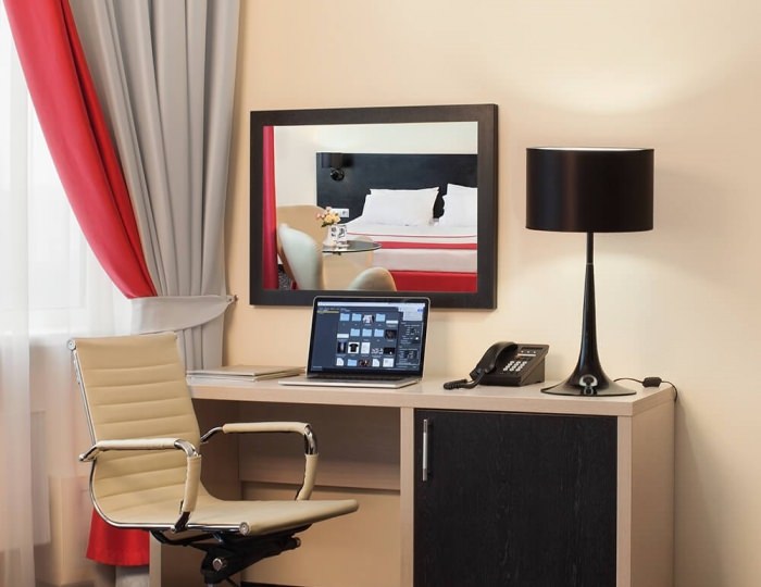 Двухместный номер бизнес-класса с 1 большой кроватью - Гостиница «Принц Парк Отель»