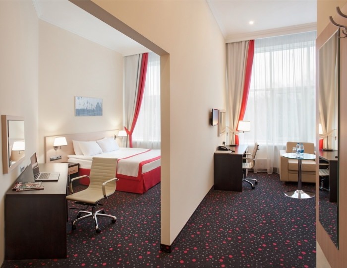 Двухкомнатный номер-люкс - Гостиница «Принц Парк Отель»