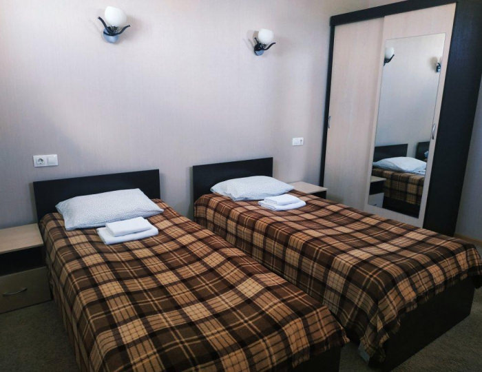 Номер стандарт с 2 односпальными кроватями - Гостевой дом «Гармония» Псков