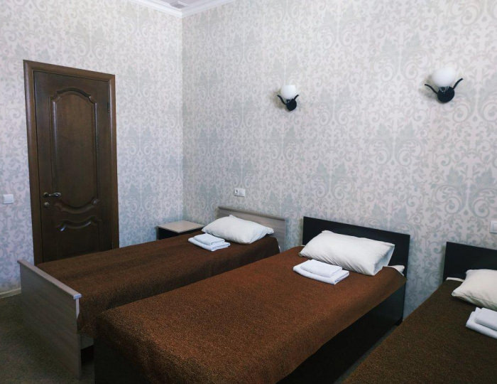 Номер стандарт с 3 односпальными кроватями - Гостевой дом «Гармония» Псков