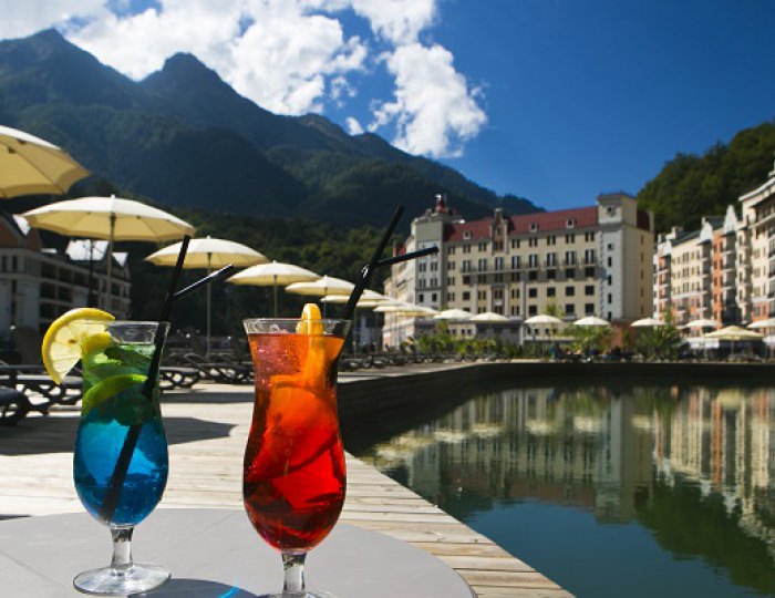 Зона отдыха «Rosa Beach» - Отель Tulip Inn Rosa Khutor / Тюлип Инн Роза Хутор