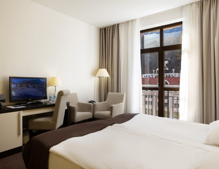 Супериор 2- местный (на реку) DBL с французским балконом - Отель Freestyle Rosa Khutor / Фристайл Роза Хутор