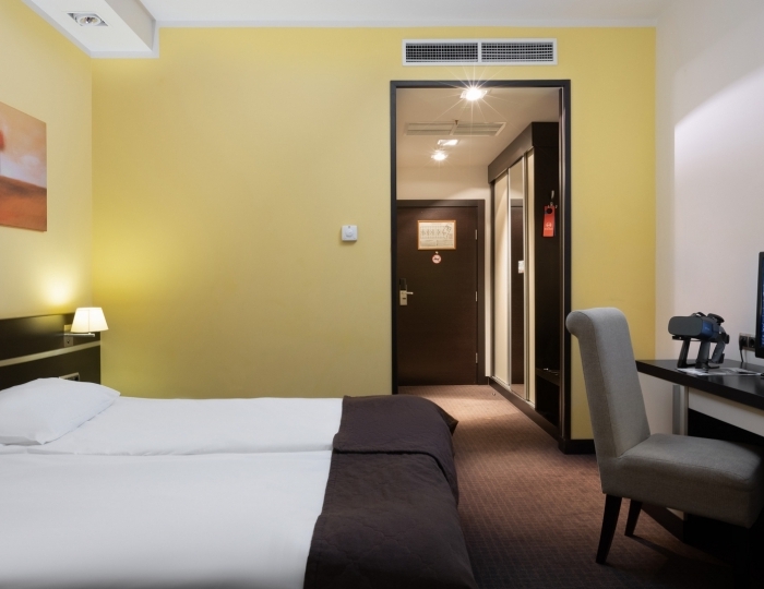 Супериор 2- местный (на реку) DBL с французским балконом - Отель Freestyle Rosa Khutor / Фристайл Роза Хутор