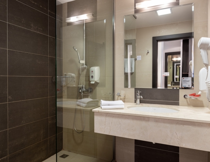 Супериор 2- местный (на реку) DBL с французским балконом - Отель Freestyle Rosa Khutor / Фристайл Роза Хутор