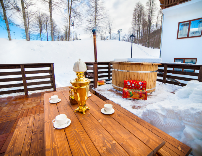 Японская баня Офуро (горячая бочка) - Комплекс «Роза Шале»