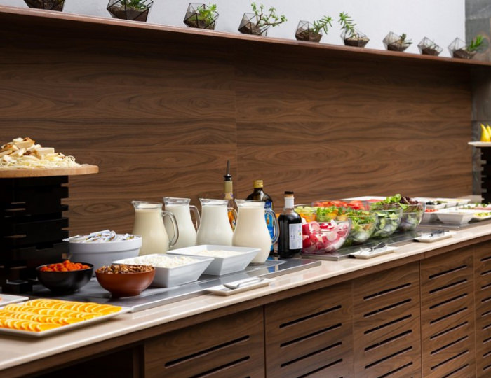 Шведский стол (завтрак) - Отель Green Flow / Грин Флоу