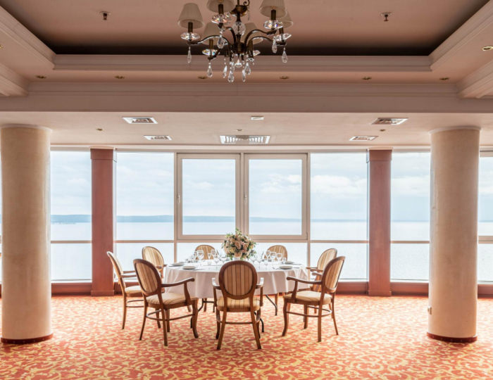 Рестораны и бары - Отель Cosmos Petrozavodsk Hotel / Космос Петрозаводск